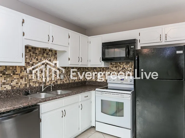 21 Fairhope Ln — Photo 3