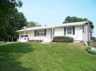 12184 Labette Rd, Oskaloosa, KS 66066