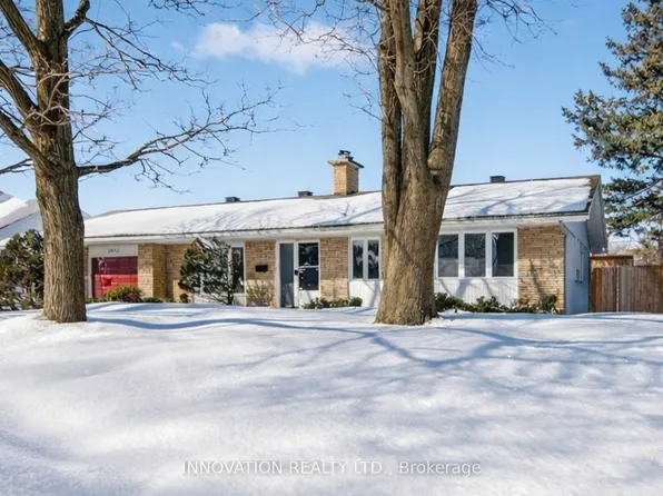 1951 N Garfield Ave, Ottawa, ON K2C 0W7