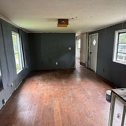 4th image of 171 Spruce Ln #14