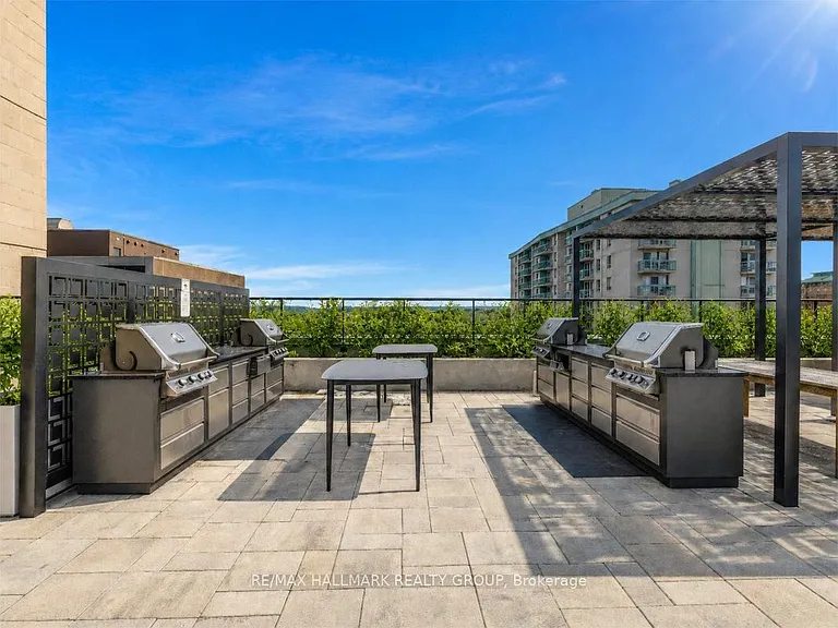 560 Rideau St #1106 — Photo 33