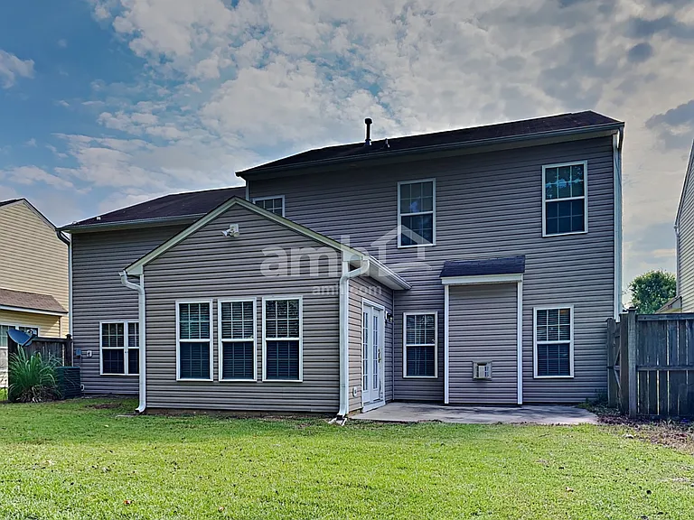 503 Sparkleberry Ln — Photo 23