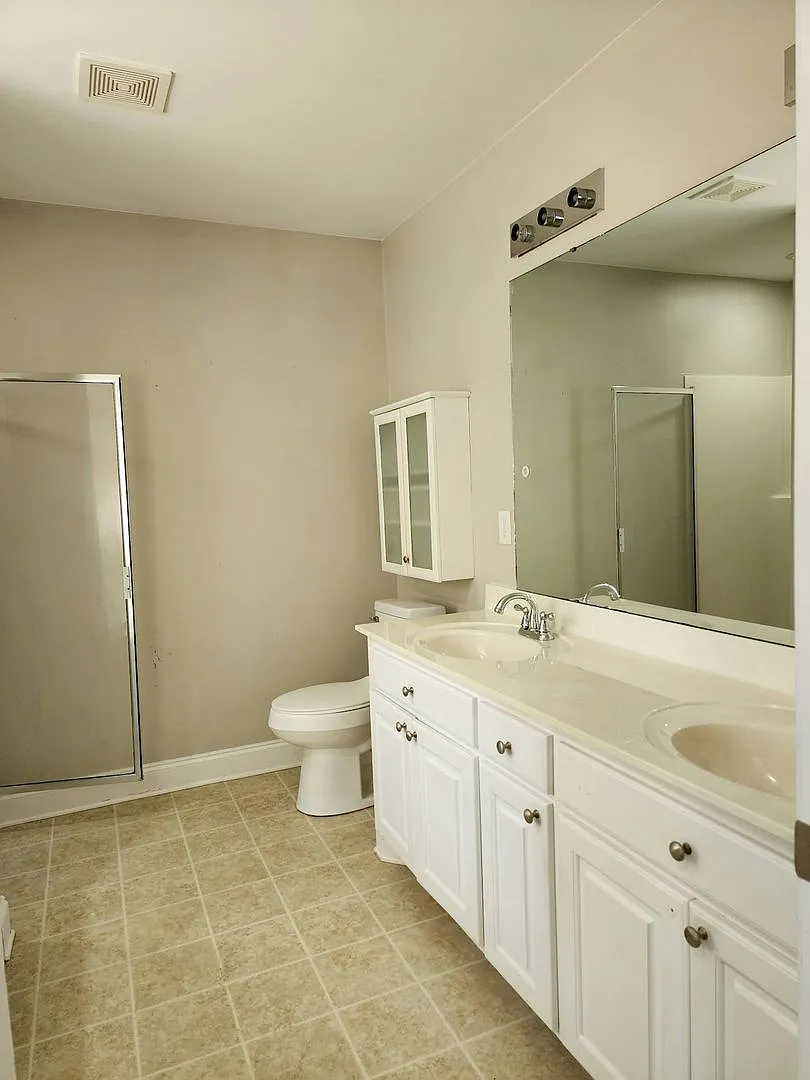 Rosemount Drive — Photo 4