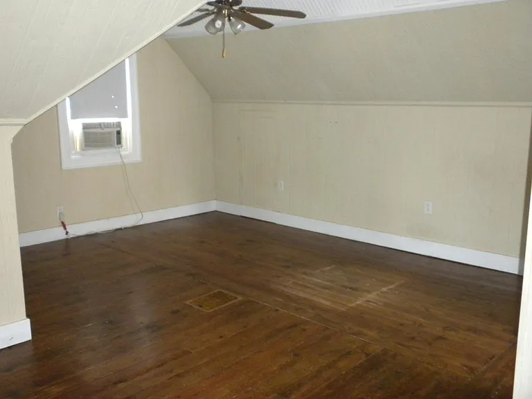 2345 Delor Ave — Photo 20