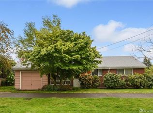 8202 Interlake Ave N, Seattle, WA 98103