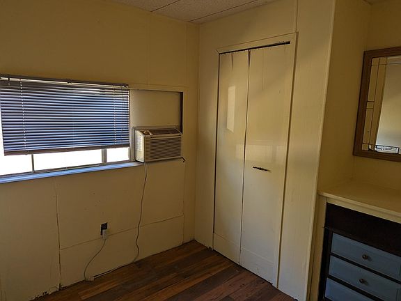 3rd image of 4241 W Highway 4