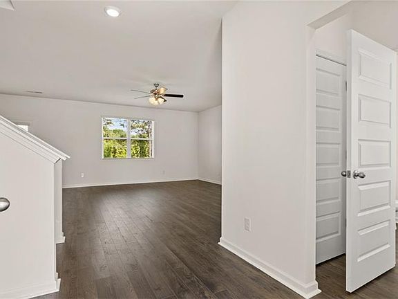 7th image of this home