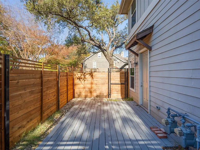 5701 Cougar Dr #D — Photo 26