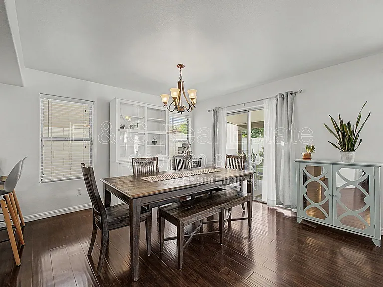 3910 E Rosemonte Dr — Photo 10