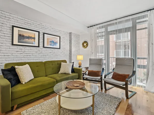 1117 10th St NW, Washington, DC