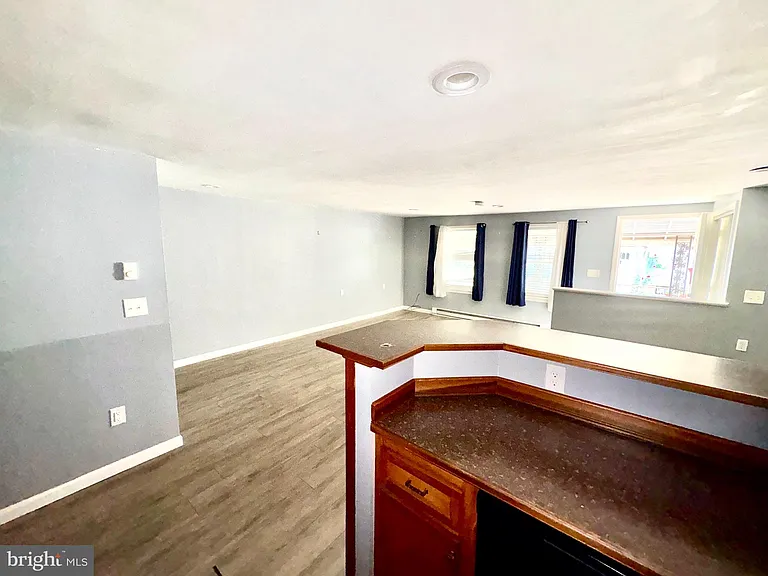 907 Quentin Rd #2 — Photo 2