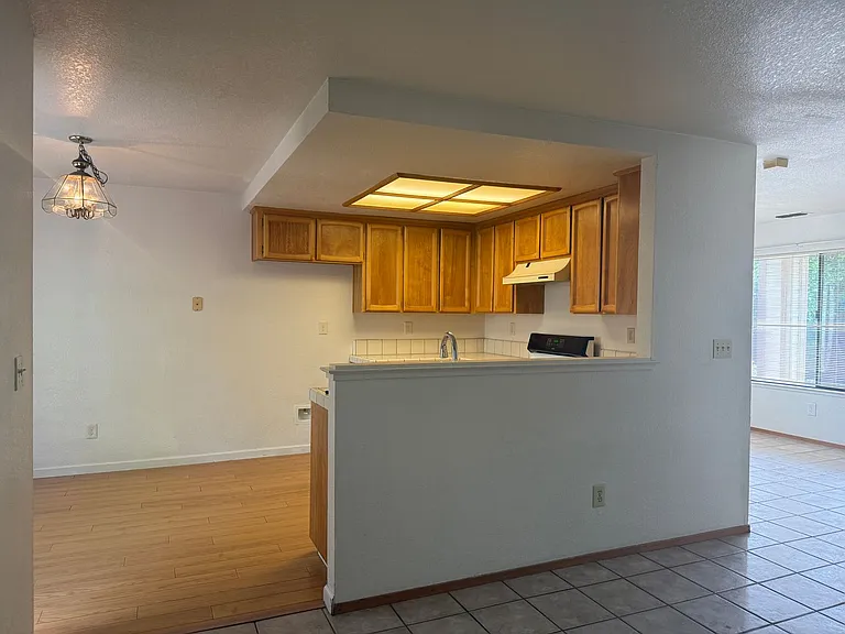 832 Morissette Way — Photo 8