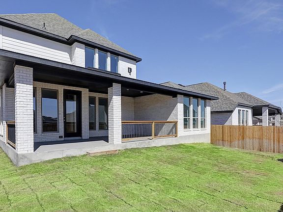 3rd image of 12724 Macar Manor