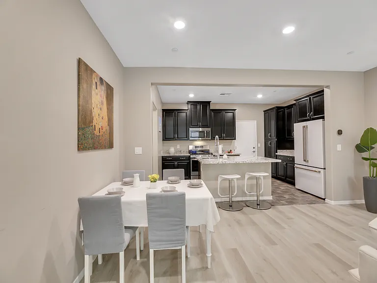 48 Alamere Falls Dr — Photo 17