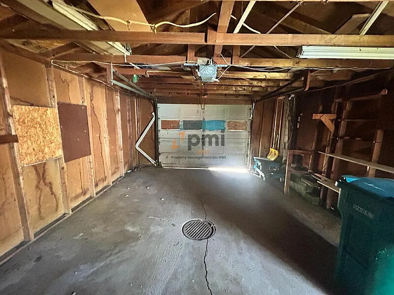 906 2nd St — Photo 14