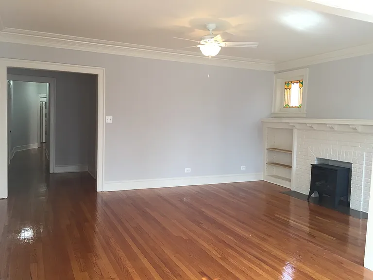 1132 W Pratt Blvd #1E — Photo 3