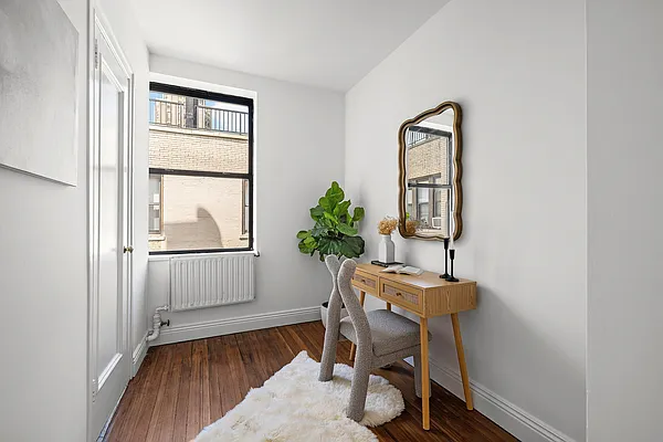 Sold by Douglas Elliman | media 8