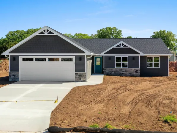 1606 Vernon Ct, Green Bay, WI 54304