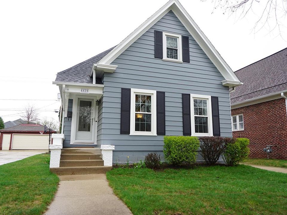 2nd image of 4426 N Woodburn St