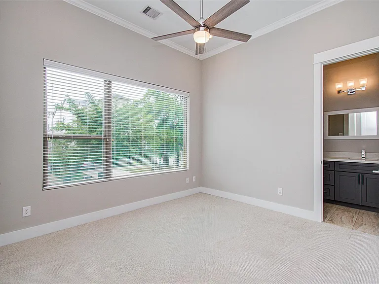 3516 Bastrop St — Photo 22