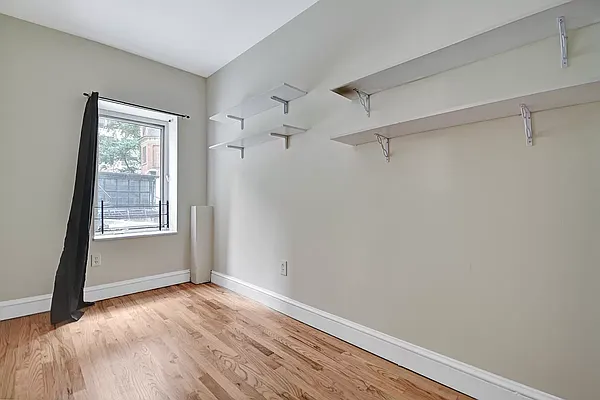 Rented by Compass | media 9