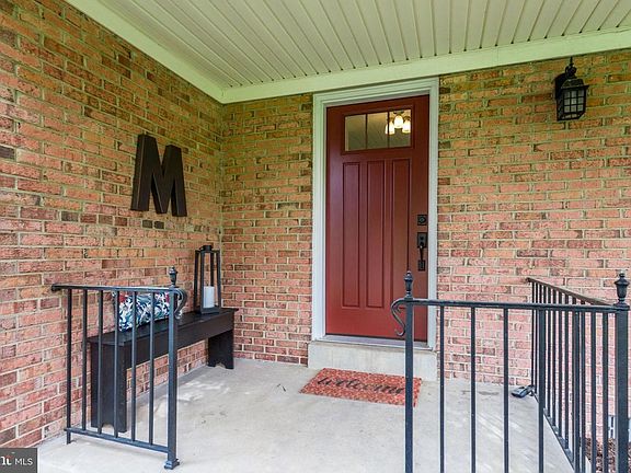 3rd image of 2204 Wilkinson Pl