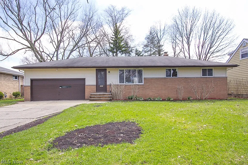 8985 Big Creek Pkwy photo 1