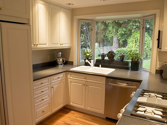 3rd image of 23912 SE 42nd Pl