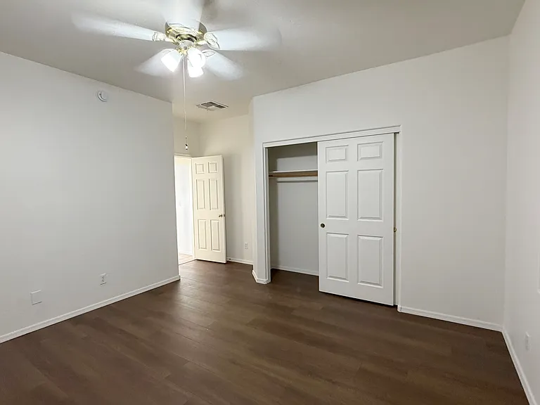2120 E Flintlock Way — Photo 45