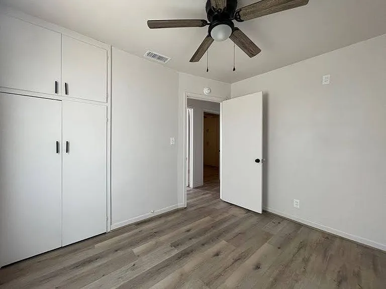 306 NE Gary Ave — Photo 20
