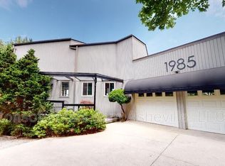 1985 Randy Dr, Hendersonville, NC 28791