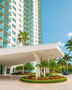 19380 Collins Ave APT 415, Sunny Isles Beach, FL, 33160