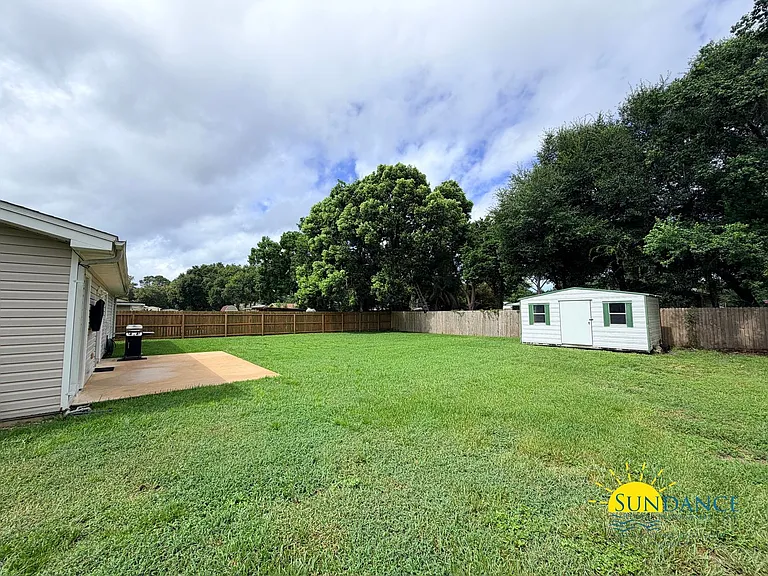 48 Poulton Dr — Photo 24