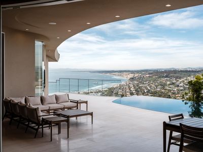 7447 Hillside Dr, La Jolla, CA, 92037