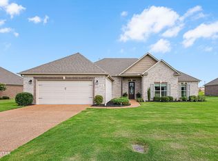 16 Lamplighter Cv, Jackson, TN 38305