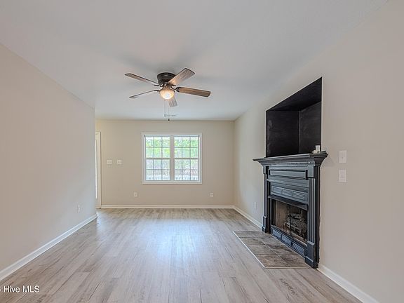 5th image of 213 Loren Road