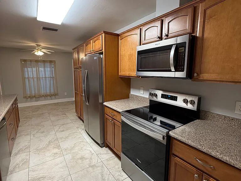1707 Hibiscus Cir S — Photo 3