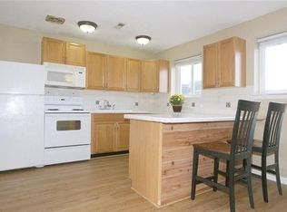 2021 Gascony Parc Dr, Lake Saint Louis, MO 63367