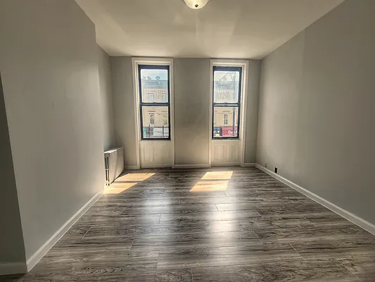 Rented by RELEASE NY | media 6