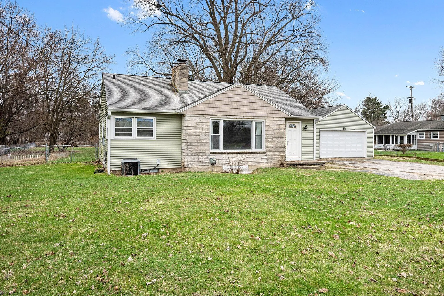 8129 S Sprinkle Rd photo 1