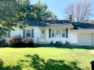 115 Baltimore St, Geff, IL 62842