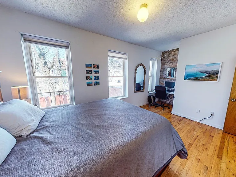924 State St #1 — Photo 13
