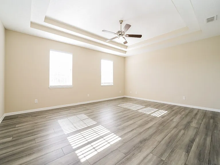 731 E Red House Branch Rd — Photo 9