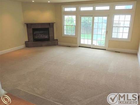 Family Room.JPG