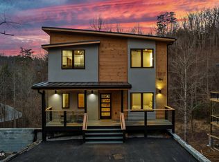 1607 Bluff Ridge Rd, Sevierville, TN 37876