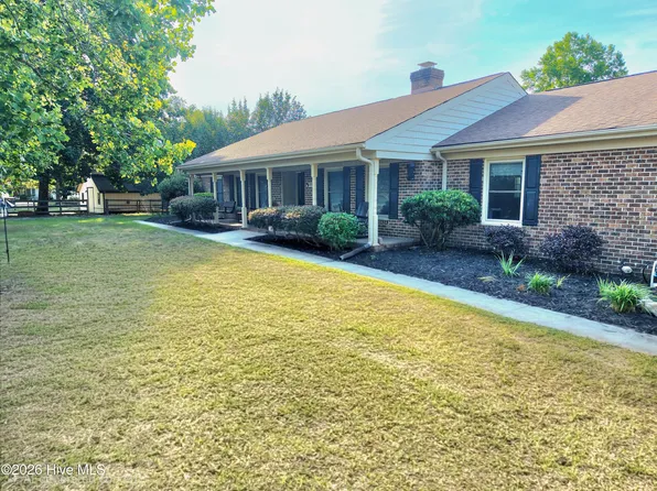 4111 Scottsdale Drive SW, Shallotte, NC 28470