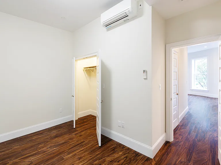 1902-1904 Washington St #3D — Photo 16
