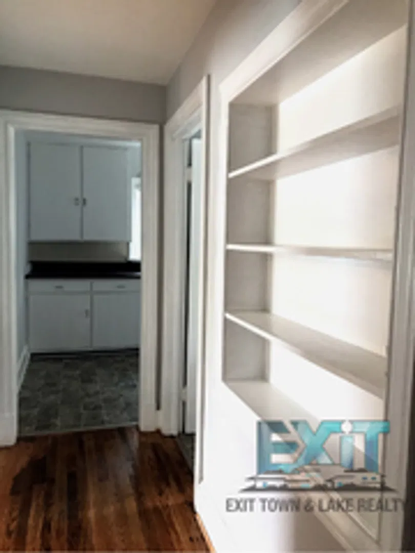 2-Bedroom Downstairs Duplex in South Hill — Photo 4