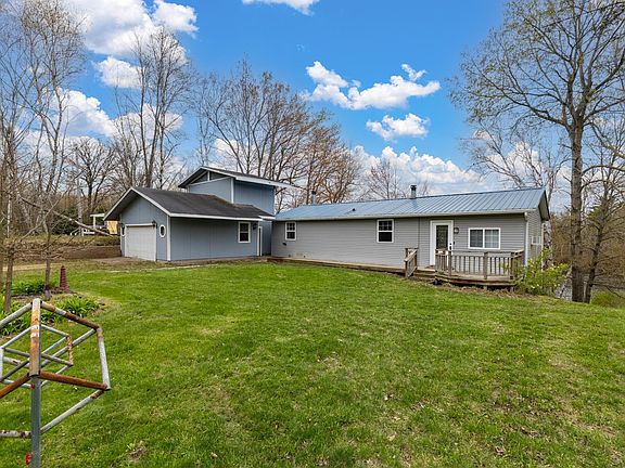 3rd image of 1145 Birchwood Ln
