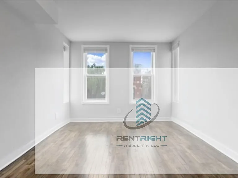 1849 W Augusta Blvd #2 — Photo 4